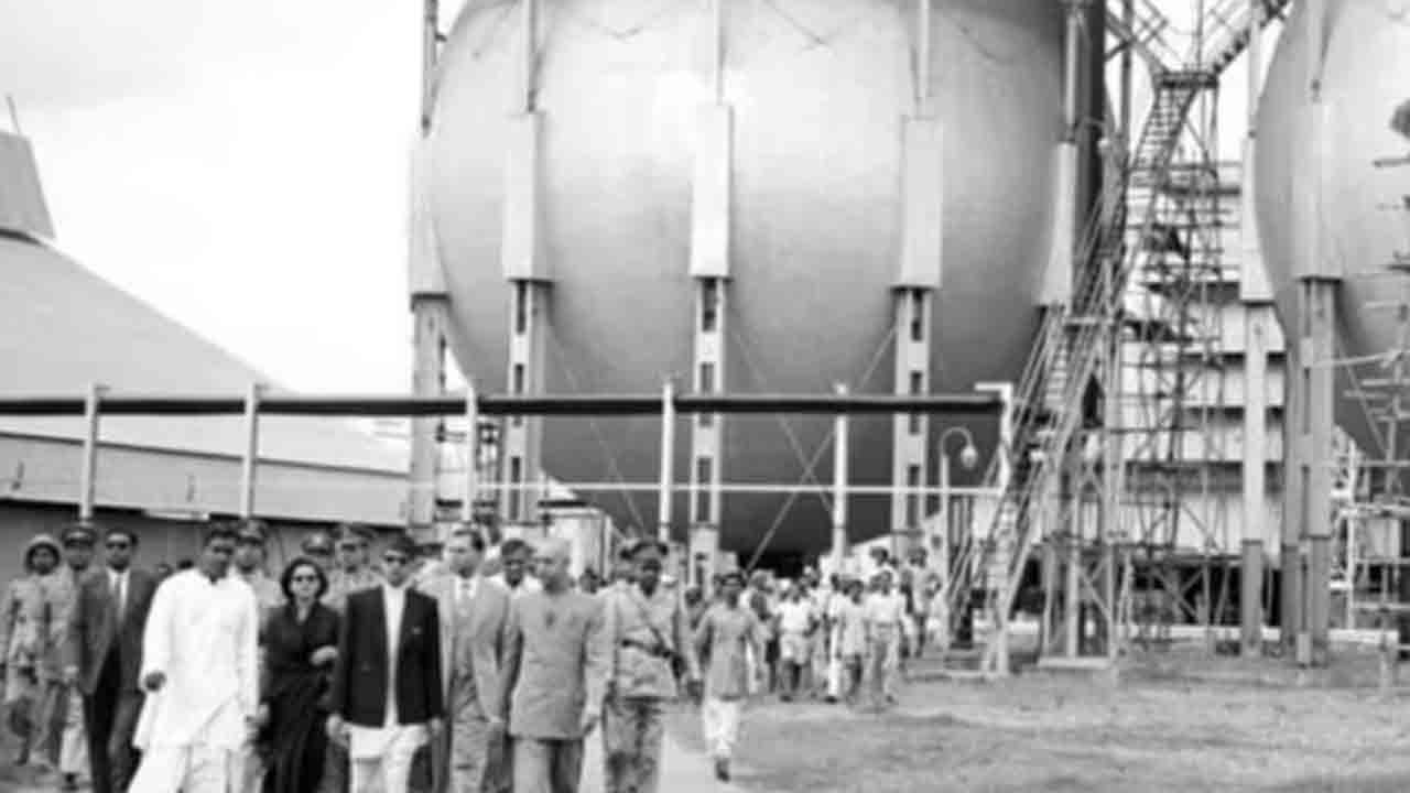 Sindri  fertilizer plant | సింద్రీ ప్లాంట్‌ను నెహ్రూ ప్రారంభించారు.. మోదీ క్రెడిట్ పొందుతున్నారు: జైరాం   రమేష్