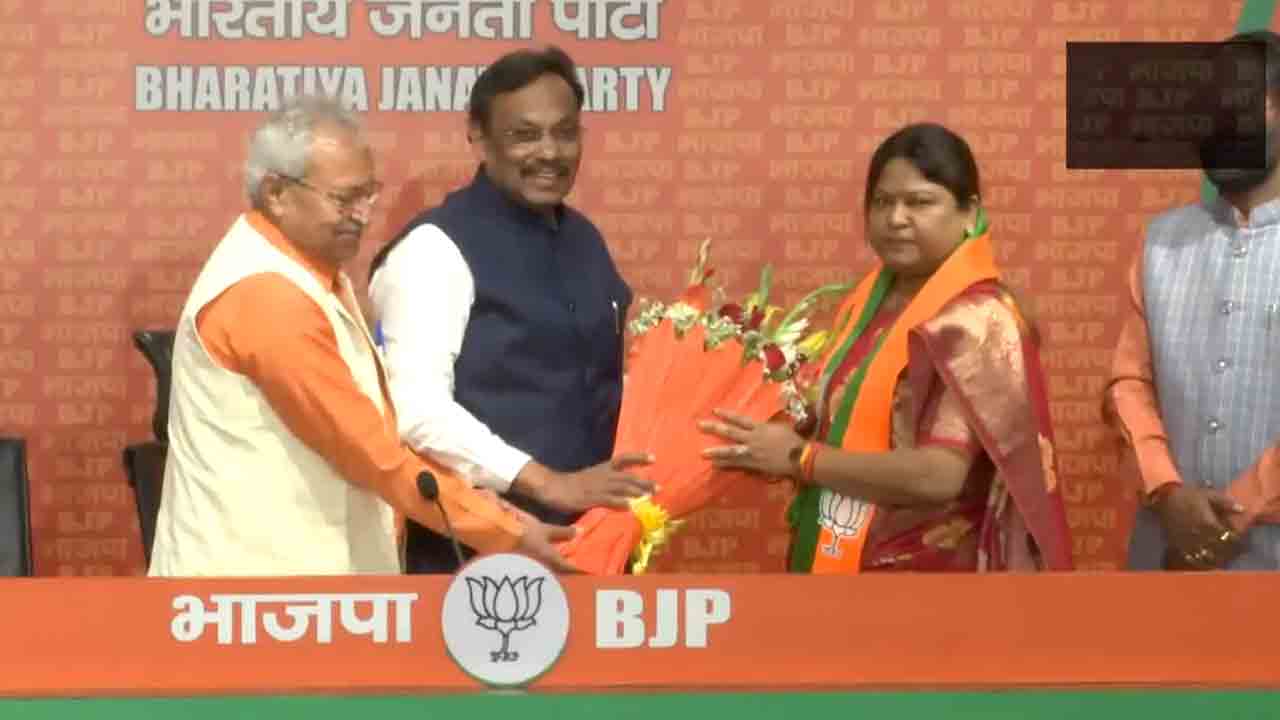 Sita Soren | బీజేపీలో చేరిన హేమంత్‌ సోరెన్‌ వదిన.. జార్ఖండ్‌లో జేఎంఎంకు షాక్‌