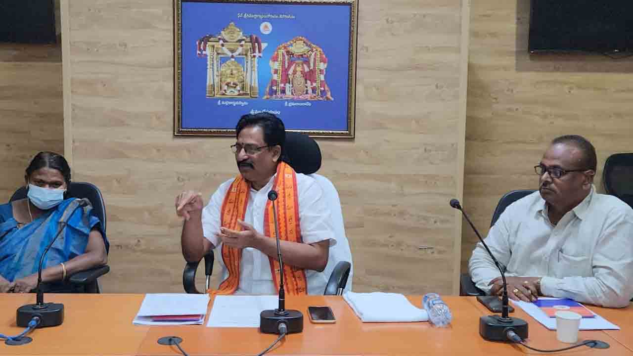 Srisailam | శ్రీశైలంలో ఉగాది మహోత్సవాలను పకడ్బందీగా నిర్వహించాలి : ఈవో