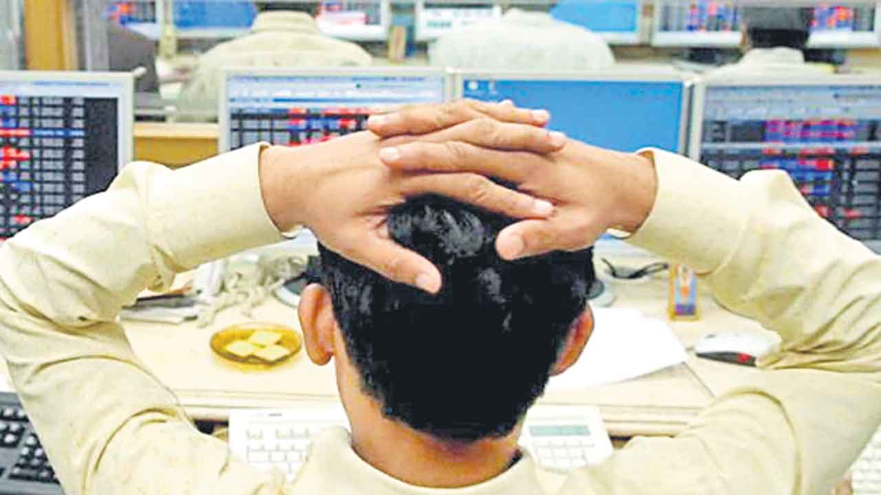 Stock market | భారీగా నష్టపోయిన స్టాక్‌ మార్కెట్లు.. ఒక్కరోజే రూ.5 లక్షల కోట్లు మటాష్‌