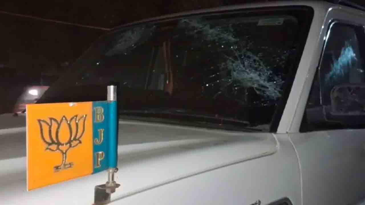 Stones Thrown | బీజేపీ ఎంపీ, కేంద్ర మంత్రి ఎన్నికల ప్రచారంలో రాళ్లు రువ్విన కొందరు.. వాహనాలు   ధ్వంసం