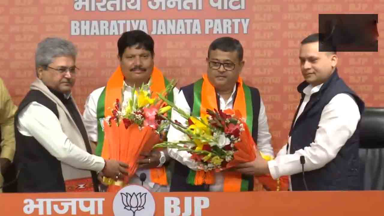 TMC MPs | పశ్చిమబెంగాల్‌లో అధికార పార్టీకి ఝలక్‌.. టీఎంసీకి గుడ్‌బై చెప్పి బీజేపీలో చేరిన ఎంపీలు