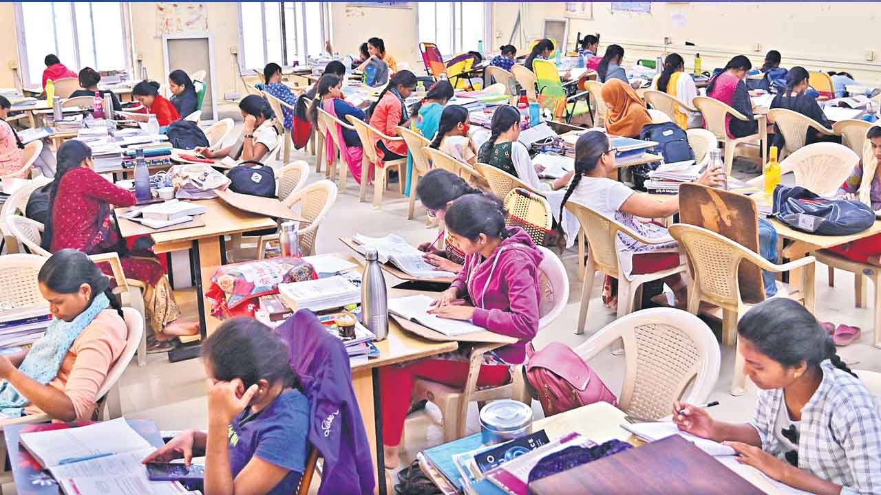 TS TET | రాయితీకి రాం రాం.. టెట్‌ ఫీజులో ఎస్సీ, ఎస్టీ అభ్యర్థులకు అన్యాయం