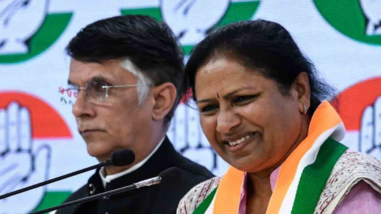 Tejaswini Gowda | కాంగ్రెస్‌లో చేరిన బీజేపీ నాయకురాలు తేజస్విని గౌడ