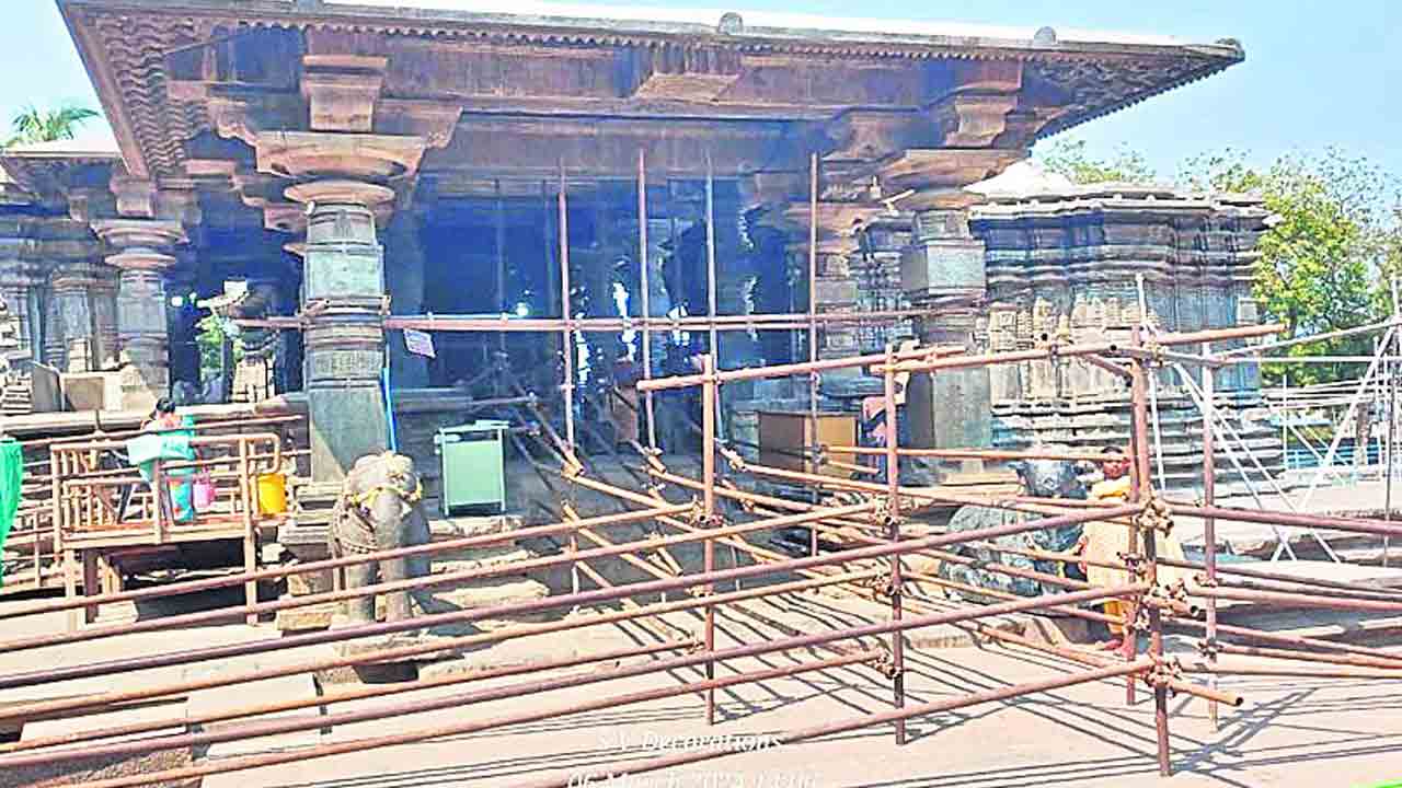 వేయిస్తంభాల ఆలయంలో నేటి నుంచి ఉత్సవాలు