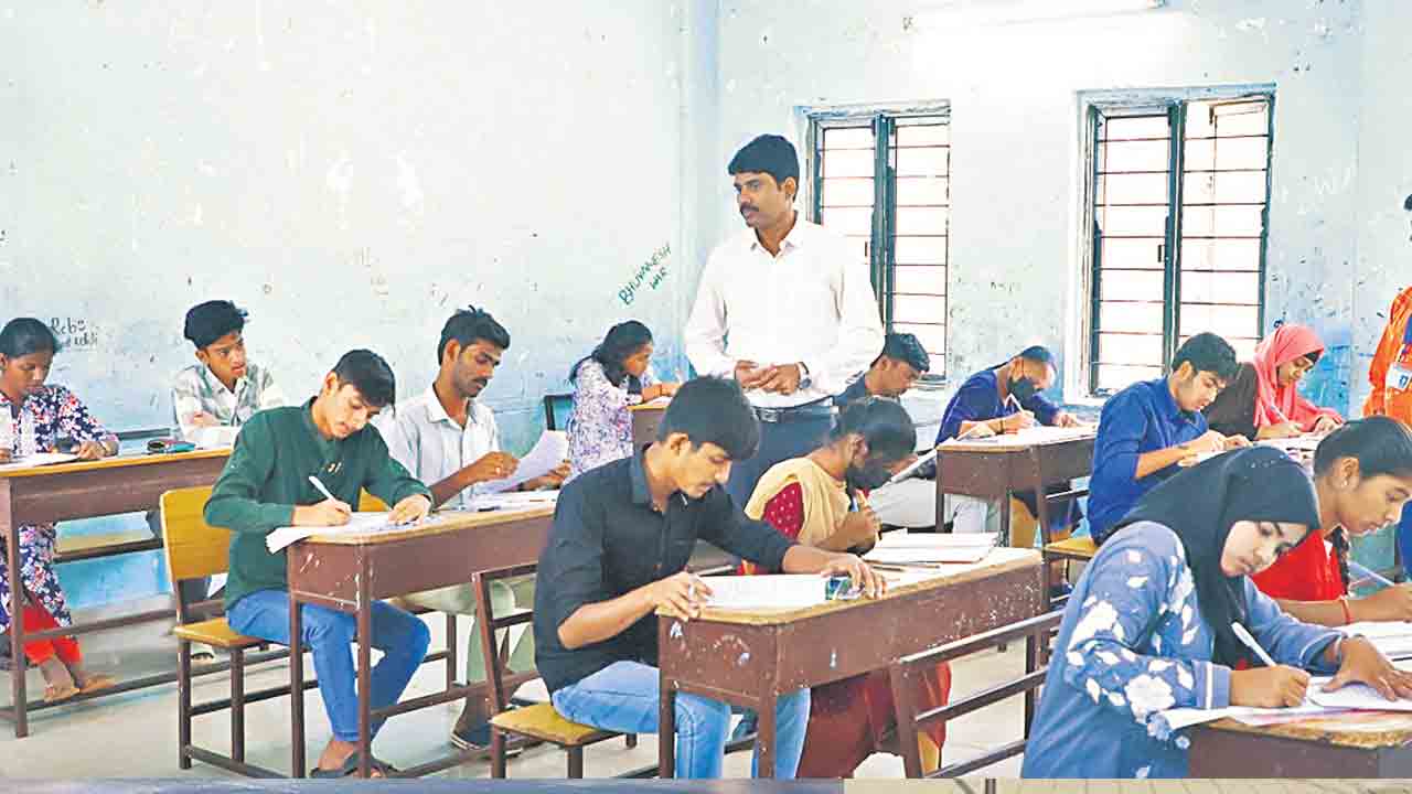 కాపీయింగ్‌కు తావివ్వొద్దు