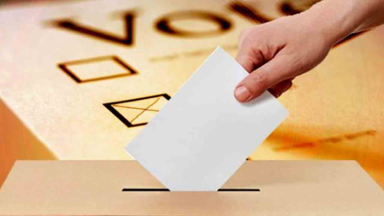 అర్హులకు పోస్టల్‌ బ్యాలెట్‌ కల్పించాలి