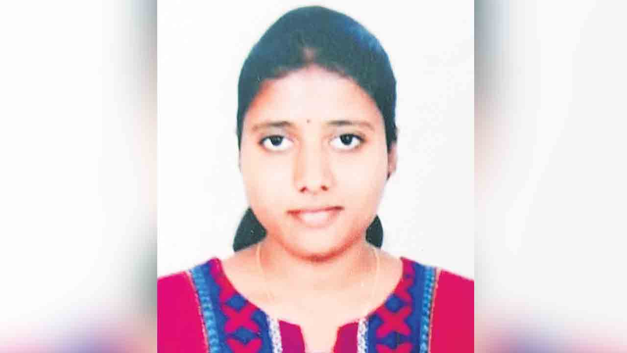 కొలువుల మనీష