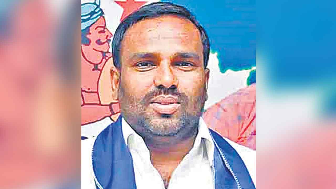 కొండా సురేఖ ఇంటిని ముట్టడిస్తాం