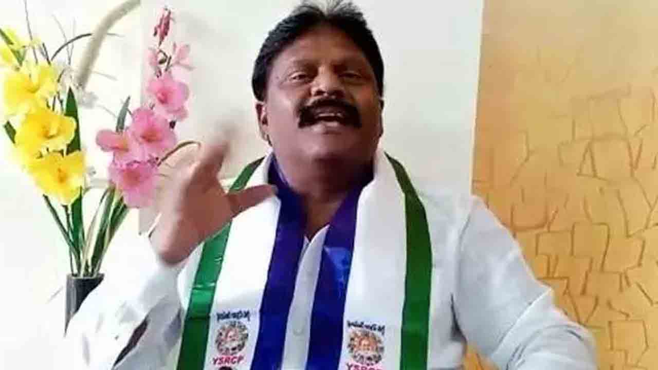 YCP MLA | వైసీపీని వీడిన మరో ఎమ్మెల్యే.. షర్మిల సమక్షంలో కాంగ్రెస్‌లో చేరిక