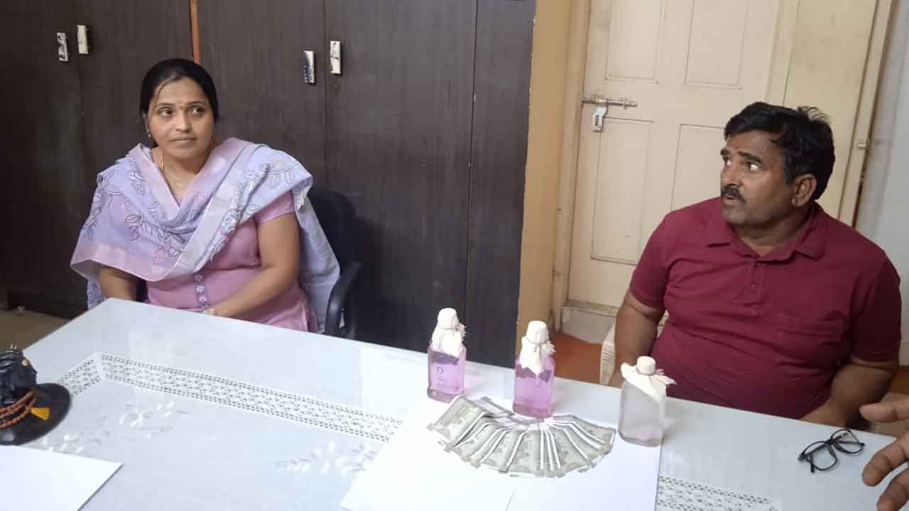 ACB | లంచం తీసుకుంటూ ఏసీబీకి చిక్కిన తూనికలు, కొలతల శాఖ ఇన్‌స్పెక్టర్‌