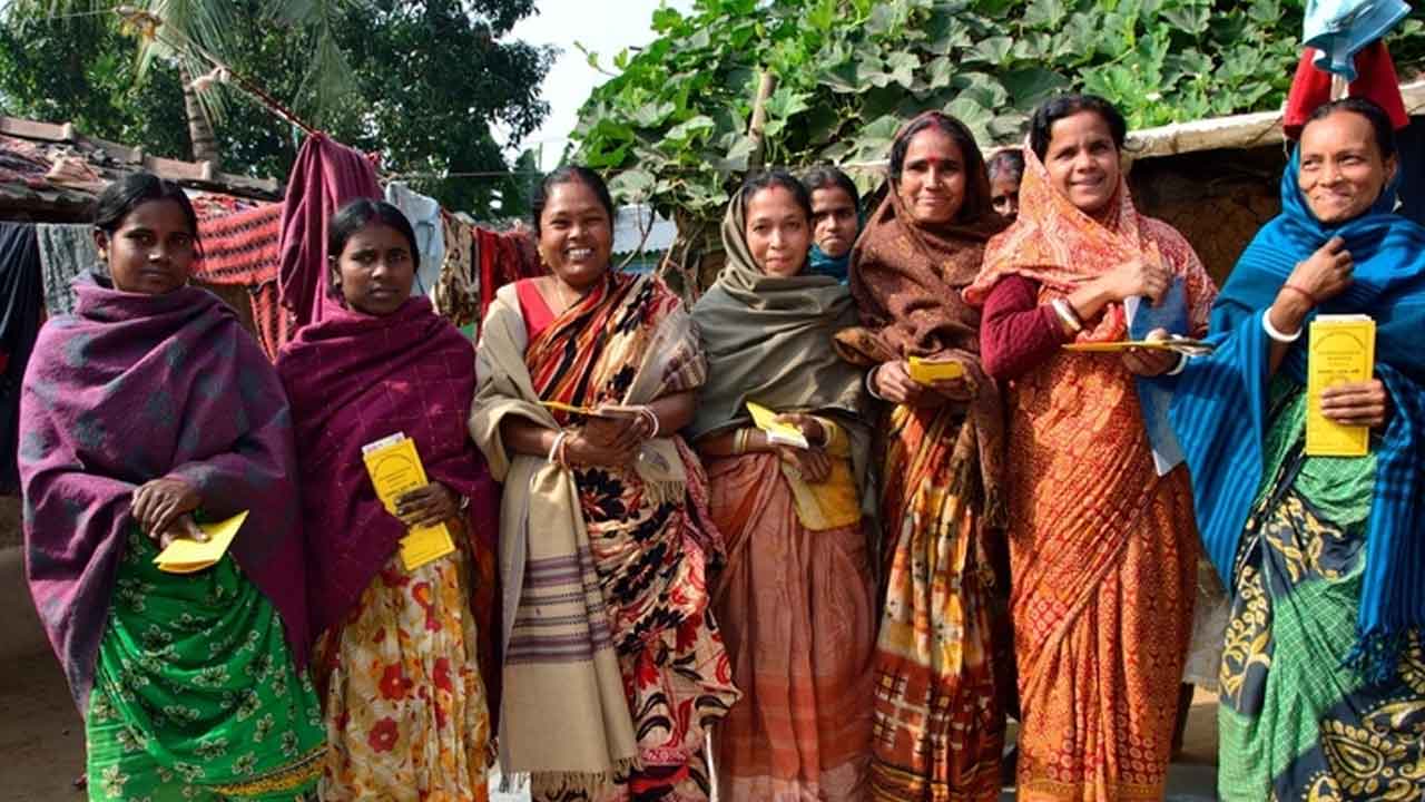 స్త్రీ నిధి మహిళలకు ప్రమాద బీమా