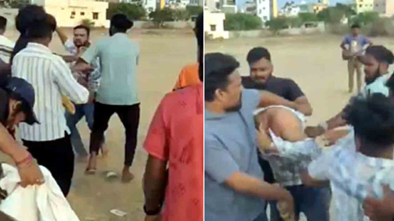 Viral Video | దారుణం.. ‘జై అల్లు అర్జున్’ అనాలంటూ ఓ యువ‌కుడిని చిత‌క‌బాదారు..