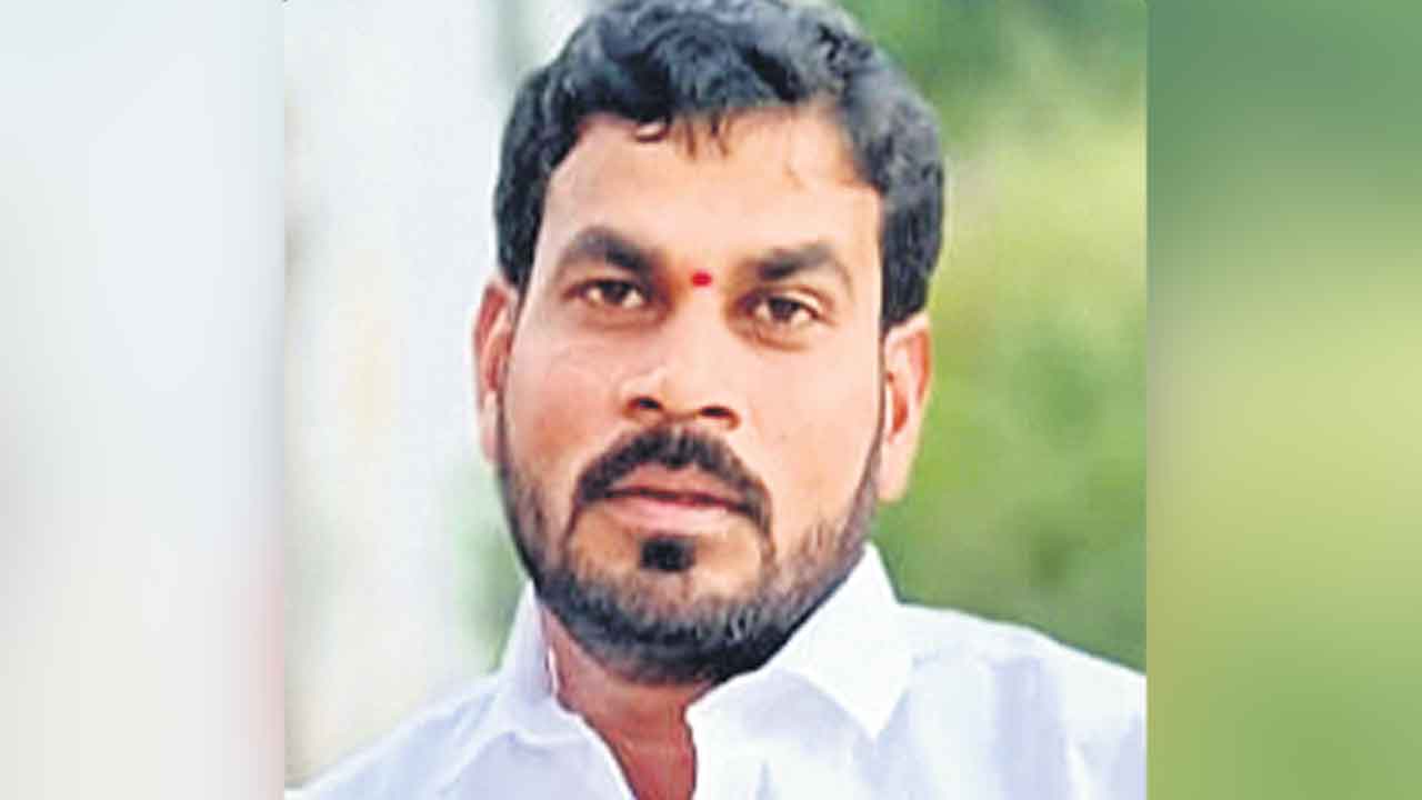 మరో ఆటోడ్రైవర్‌ ఆత్మహత్య