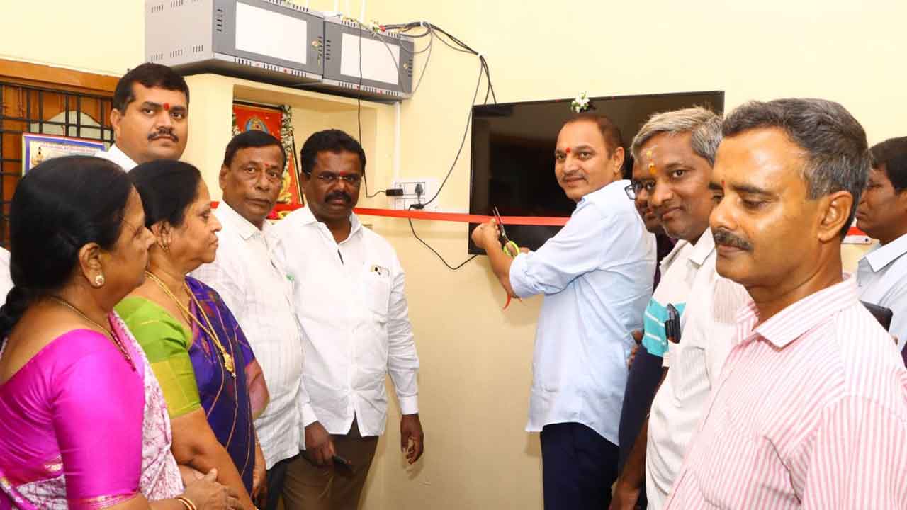 CC cameras | ప్రతి కాలనీలో సీసీ కెమరాలు ఏర్పాటు చేసుకోవాలి : ఎమ్మెల్యే బండారి లక్ష్మారెడ్డి