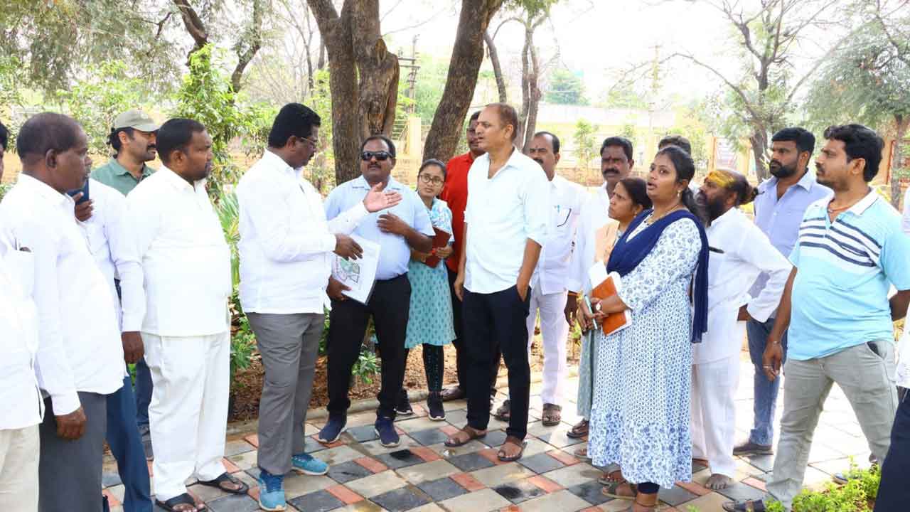 MLA Bandari | అభివృద్ధి పనులను వేగ వంతం చేయాలి ఎమ్మెల్యే బండారి లక్ష్మారెడ్డి