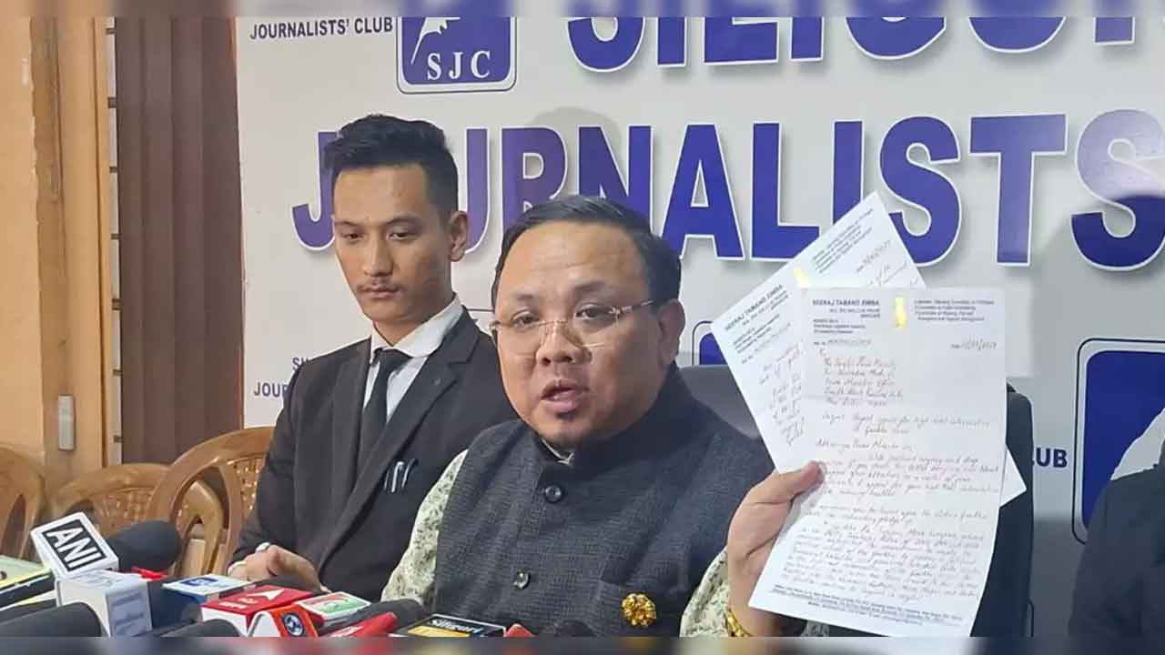 గూర్ఖాలకు గిరిజన హోదా కావాలి