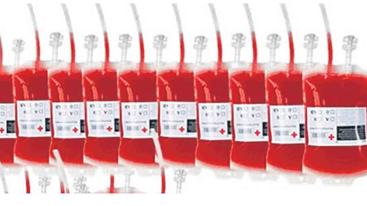బ్లడ్‌ బ్యాంకుల్లో అధిక చార్జీలపై చర్యలు!
