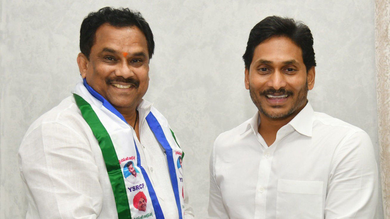 Chegondi Suryaprakash | పవన్‌కళ్యాణ్‌కు భారీ షాక్‌.. వైసీపీలో చేరిన హరిరామజోగయ్య కుమారుడు