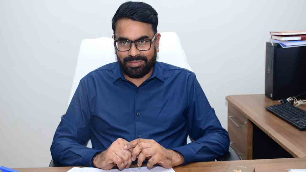 యాదాద్రి అదనపు కలెక్టర్‌ సస్పెన్షన్‌