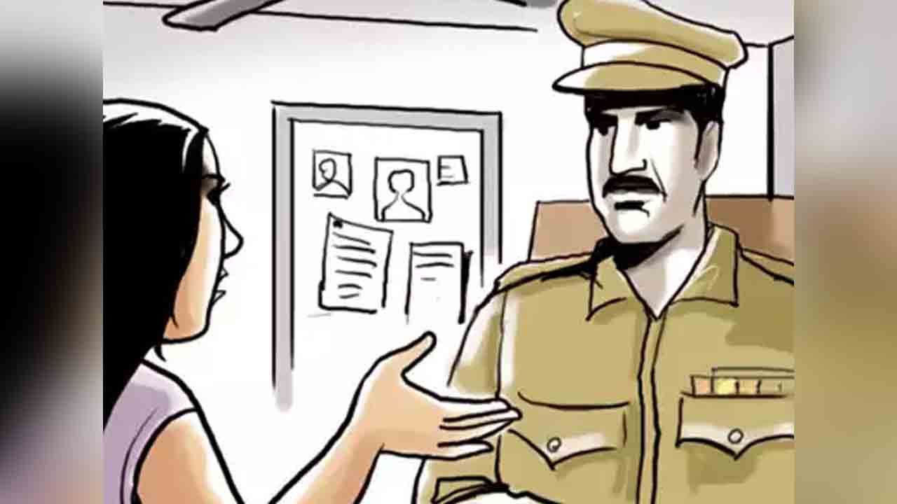 ప్రేమ పేరుతో వేధింపులు..