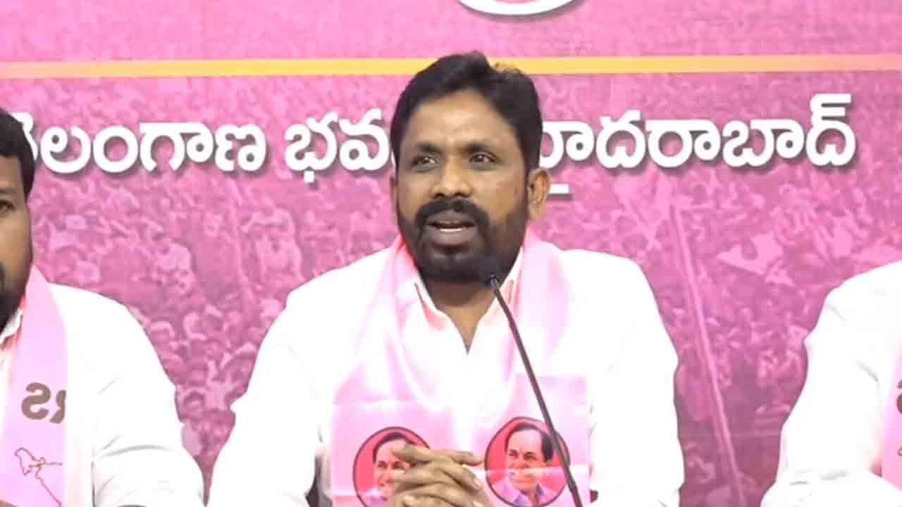 Errolla Srinivas | కేకే, క‌డియం.. ఊస‌ర‌వెల్లి, పాము లాంటోళ్లు.. ఎర్రోళ్ల శ్రీనివాస్ తీవ్ర విమ‌ర్శ‌లు