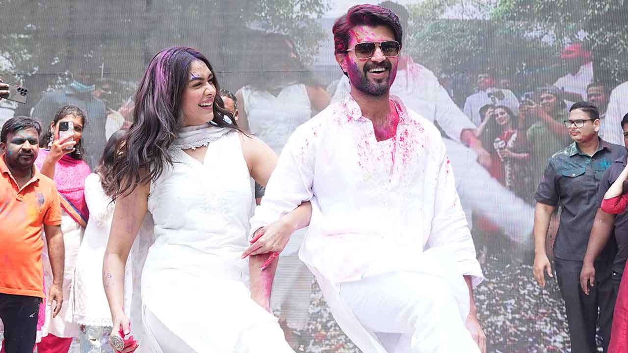 Family Star | యూఎస్‌ఏలో ఫ్యామిలీ స్టార్‌ మేనియా ఎలా ఉందంటే.. తాజా వసూళ్లు ఇవే..!