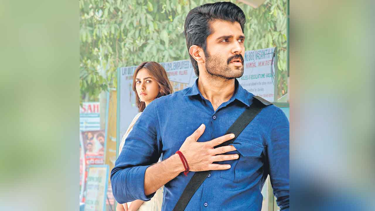 Family Star | ఫ్యామిలీ జోలికొస్తే మడతపెట్టేస్తాడు