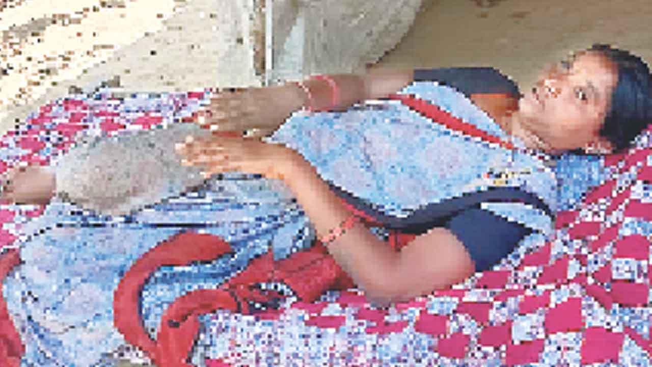 మంచం పట్టిన ఇందుగుల