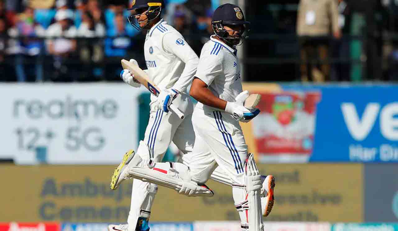 IND vs ENG 5th Test | రోహిత్, గిల్ సెంచ‌రీల‌ మోత‌.. ధ‌ర్మ‌శాలలో ప‌ట్టు బిగిస్తున్న‌ టీమిండియా