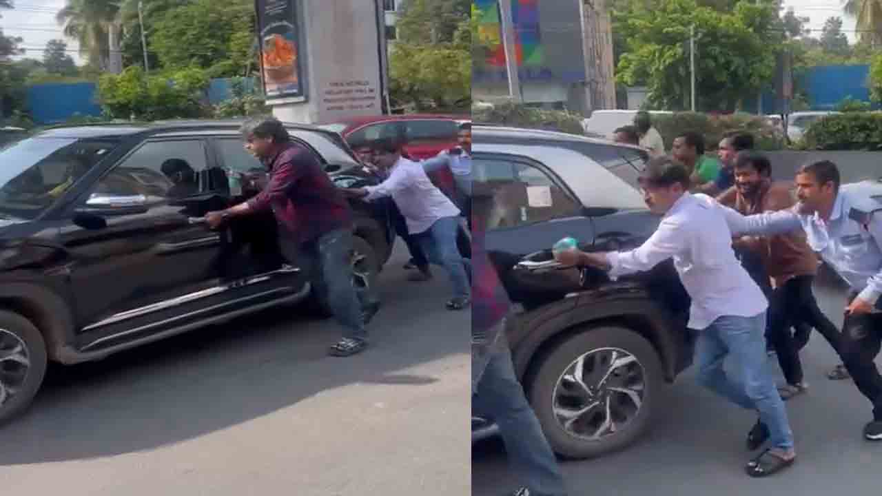 Harish Shankar | రోడ్డుపై నిలిచిపోయిన వాహనానికి సాయం చేసిన హరీష్ శంకర్, బుచ్చిబాబు సనా