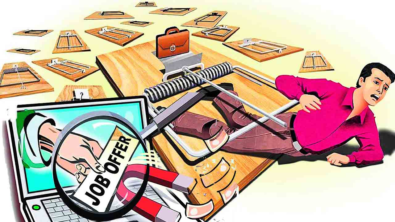 ఉద్యోగాలపేరుతో దందా