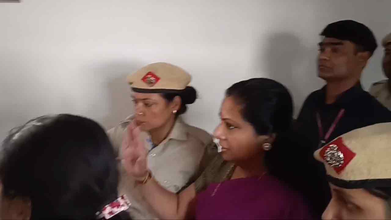 MLC Kavitha | ఇది రాజకీయ కేసు.. న్యాయపోరాటం చేస్తా: ఎమ్మెల్సీ కవిత