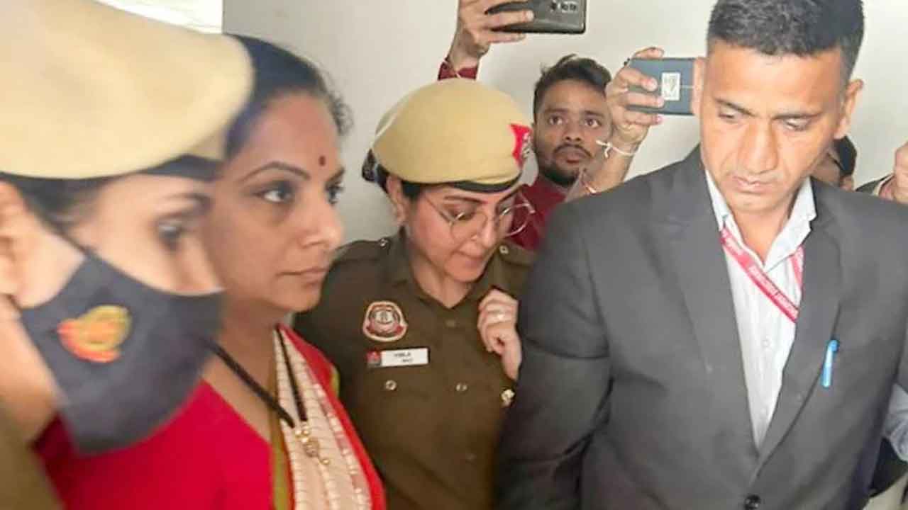 MLC Kavitha | సౌకర్యాలు కల్పించడం లేదు.. జైలు అధికారులపై ఎమ్మెల్సీ కవిత ఫిర్యాదు