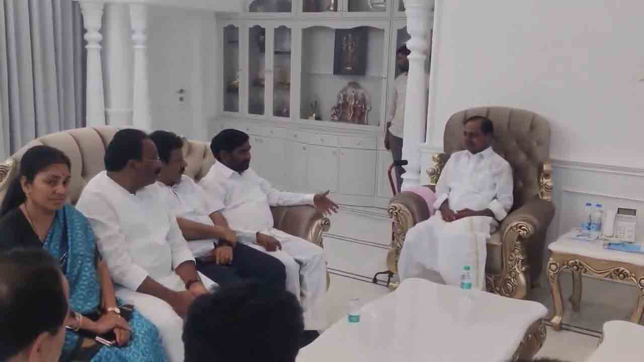 KCR | న‌ల్ల‌గొండ లోక్‌స‌భ ప‌రిధిలోని ముఖ్య నేత‌ల‌తో కేసీఆర్ స‌మావేశం