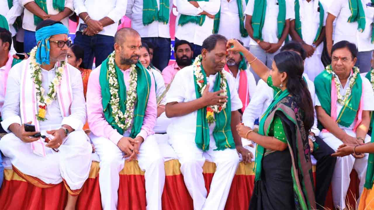 Koppula Eshwar | కొప్పుల ఈశ్వర్‌ 36 గంటల రైతుభరోసా దీక్ష ప్రారంభం