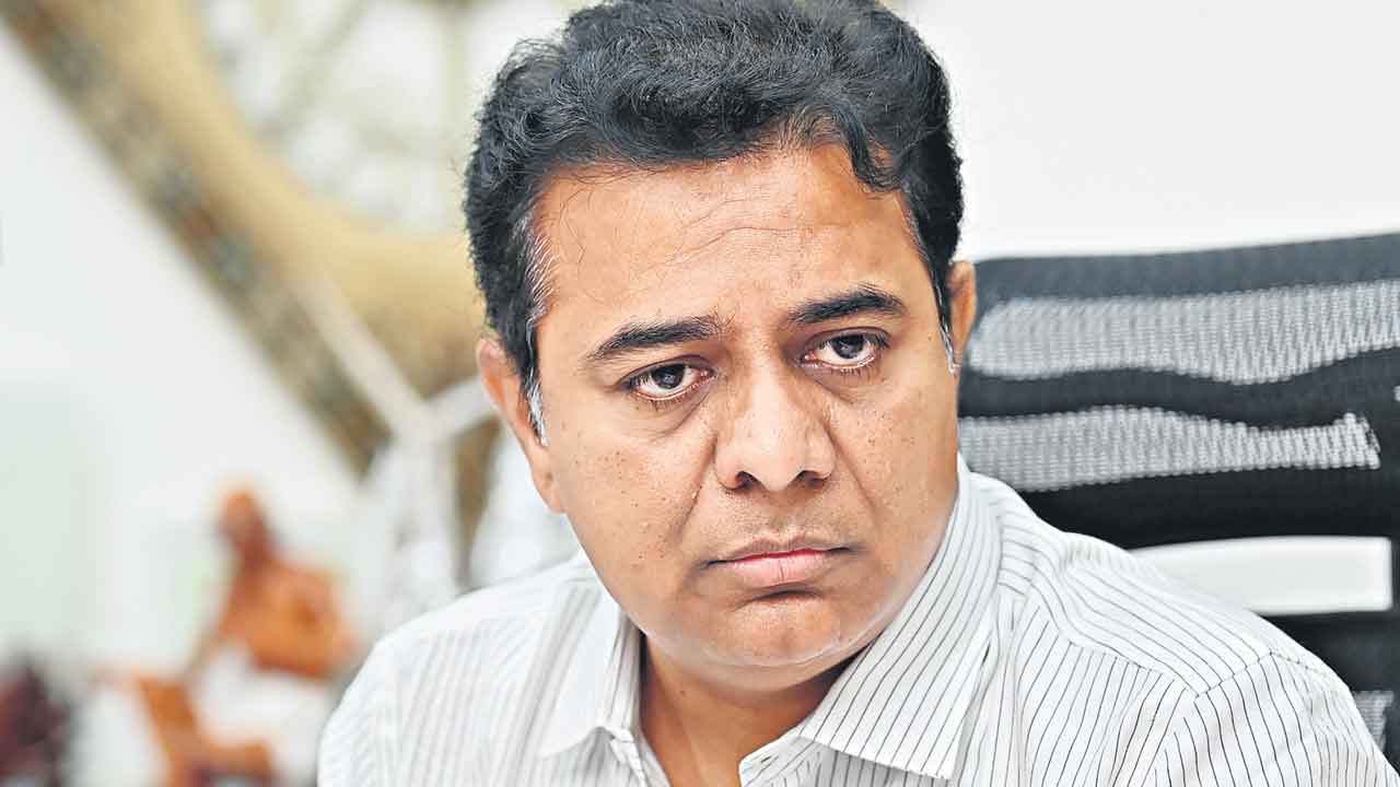 తప్పుడు కథనాలపై క్రిమినల్‌ కేసులు