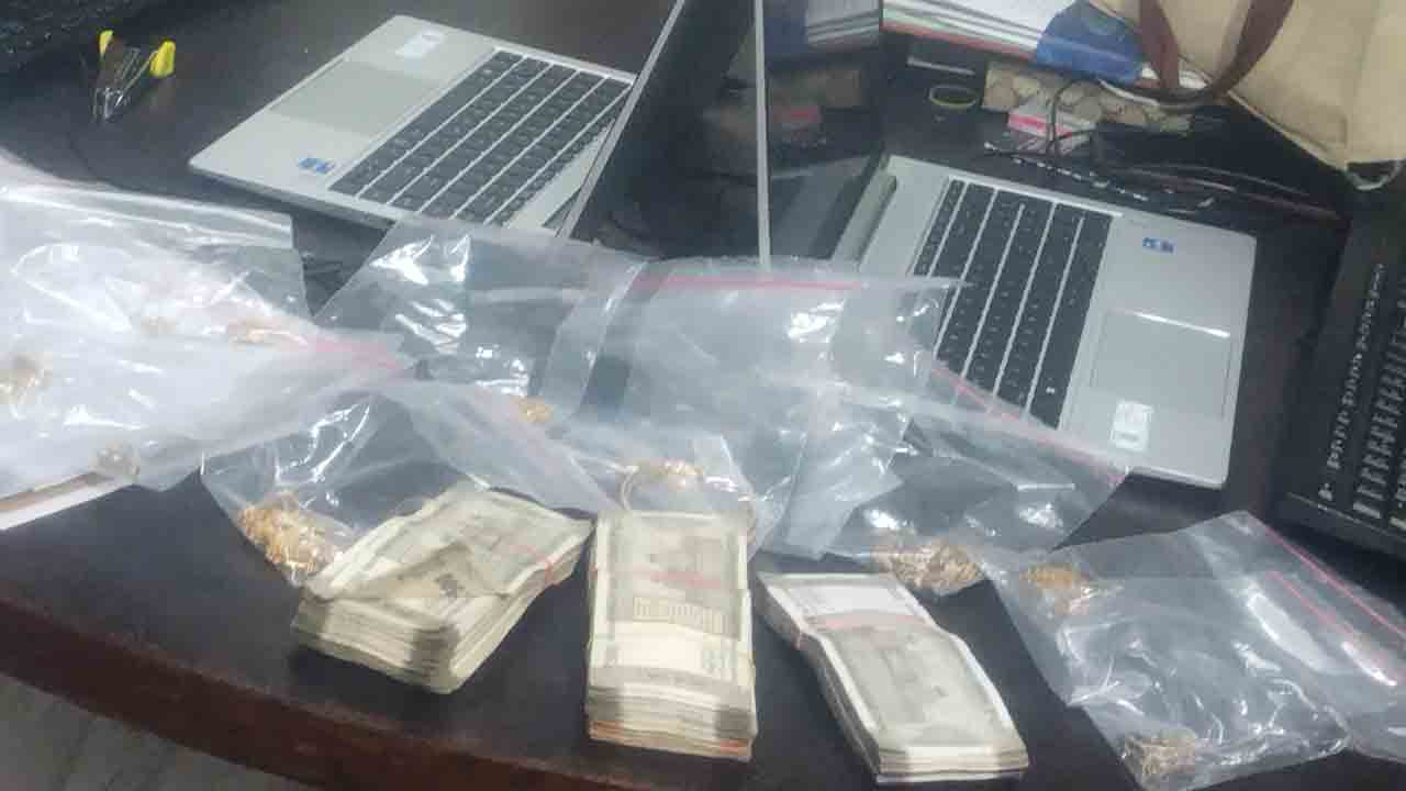 Tahasildar Rajani | కిలోన్నర బంగారు అభరణాలు, 21 ప్లాట్లు.. జమ్మికుంట తహసీల్దార్‌కు 12 కోట్ల అక్రమాస్తులు