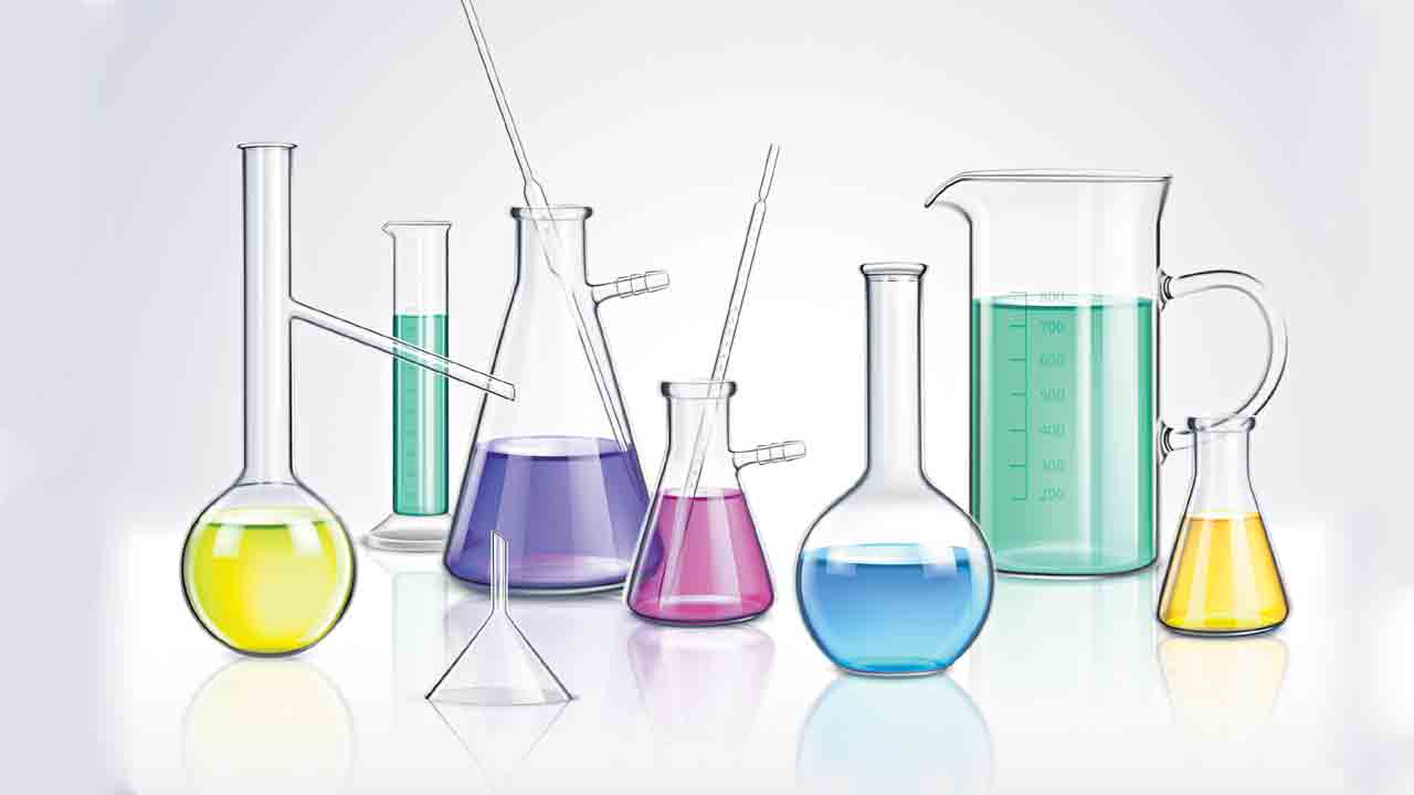 వస్త్ర పరిశ్రమలో విరంజనకారిగా ఉపయోగపడేది ఏది?