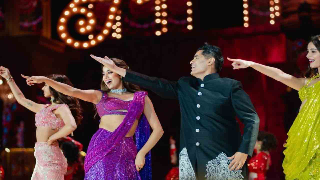 Janhvi Kapoor | మనీశ్‌ మల్హోత్రాతో క‌లిసి డ్యాన్స్ చేసిన జాన్వీ కపూర్, సారా అలీఖాన్