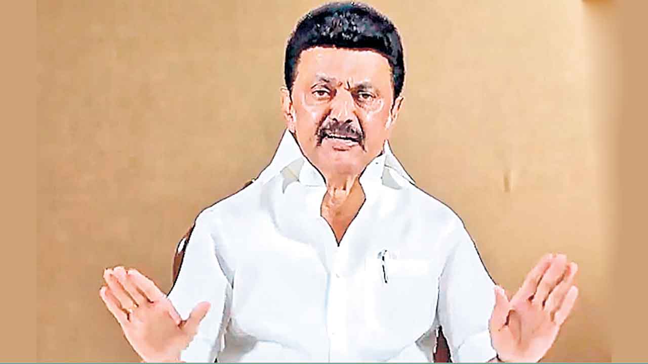 తమిళులపై దుష్ప్రచారం మానుకోండి