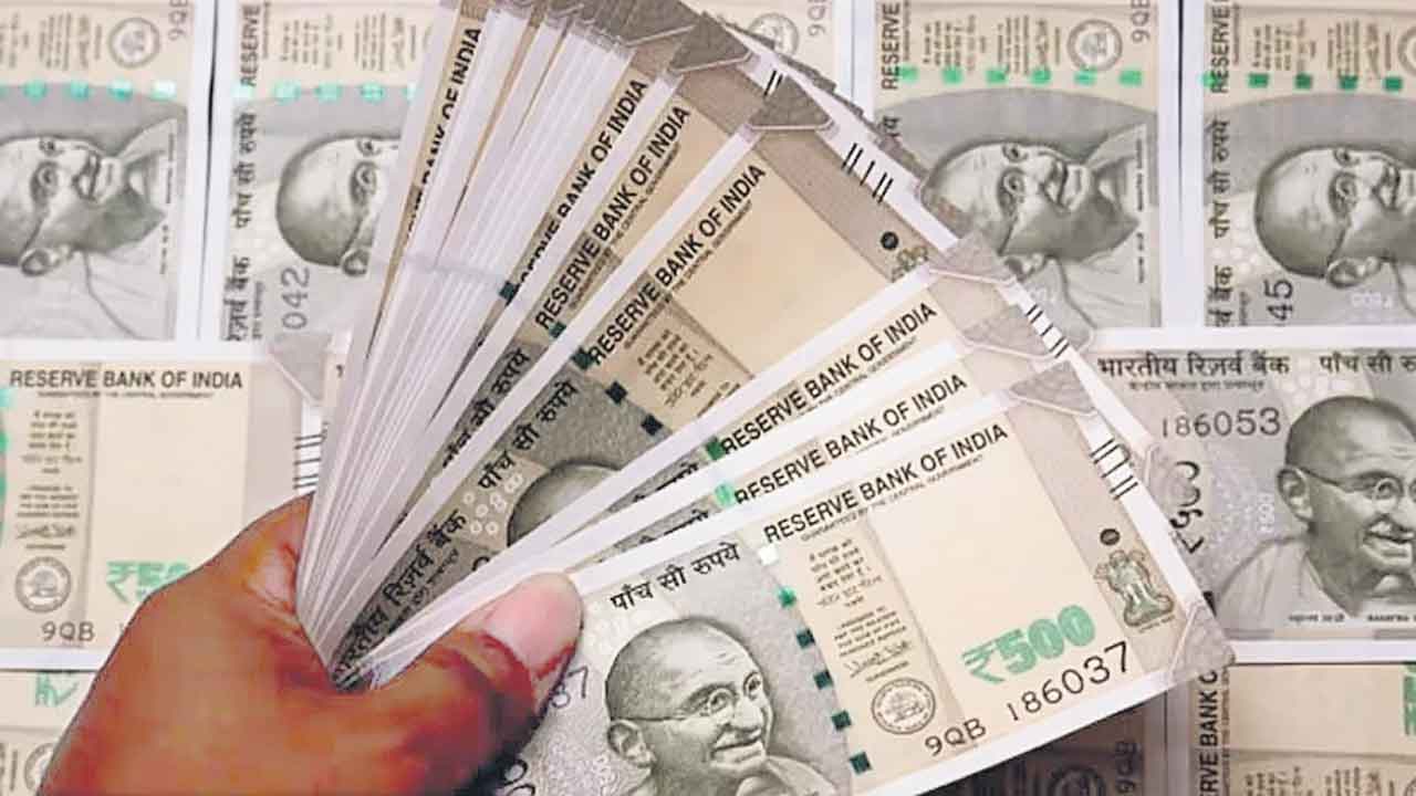 పీఆర్సీ బకాయిలు 750 కోట్లు