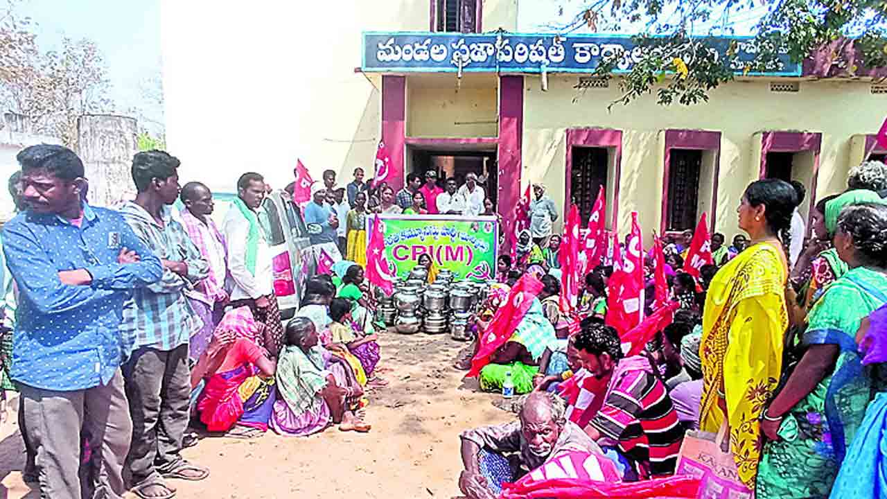 తాగునీరు, విద్యుత్‌ సౌకర్యం కల్పించండి..