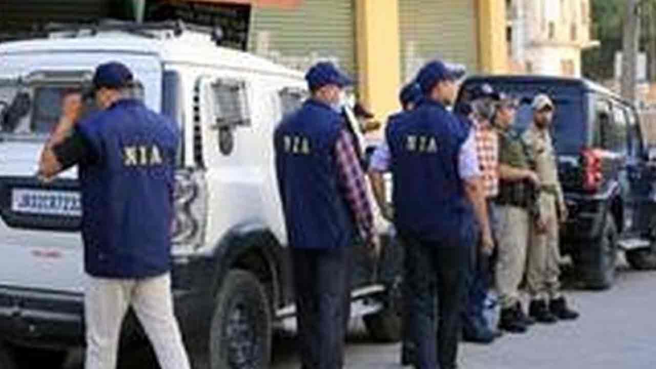 NIA Raids: ఉగ్ర‌వాదం, గ్యాంగ్‌స్ట‌ర్ కేసులో 30 చోట్ల ఎన్ఐఏ సోదాలు..