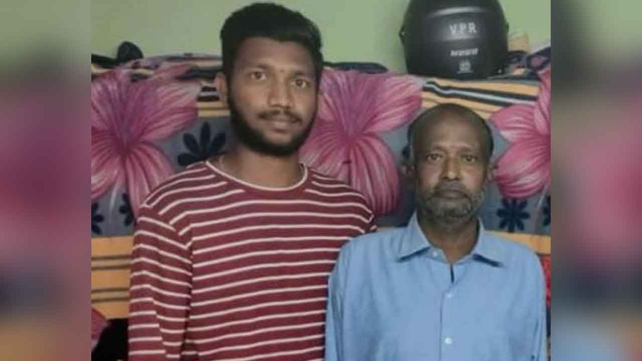 Nizamabad | పండుగపూట విషాదం.. రోడ్డు ప్రమాదంలో తండ్రి, కొడుకు దుర్మరణం