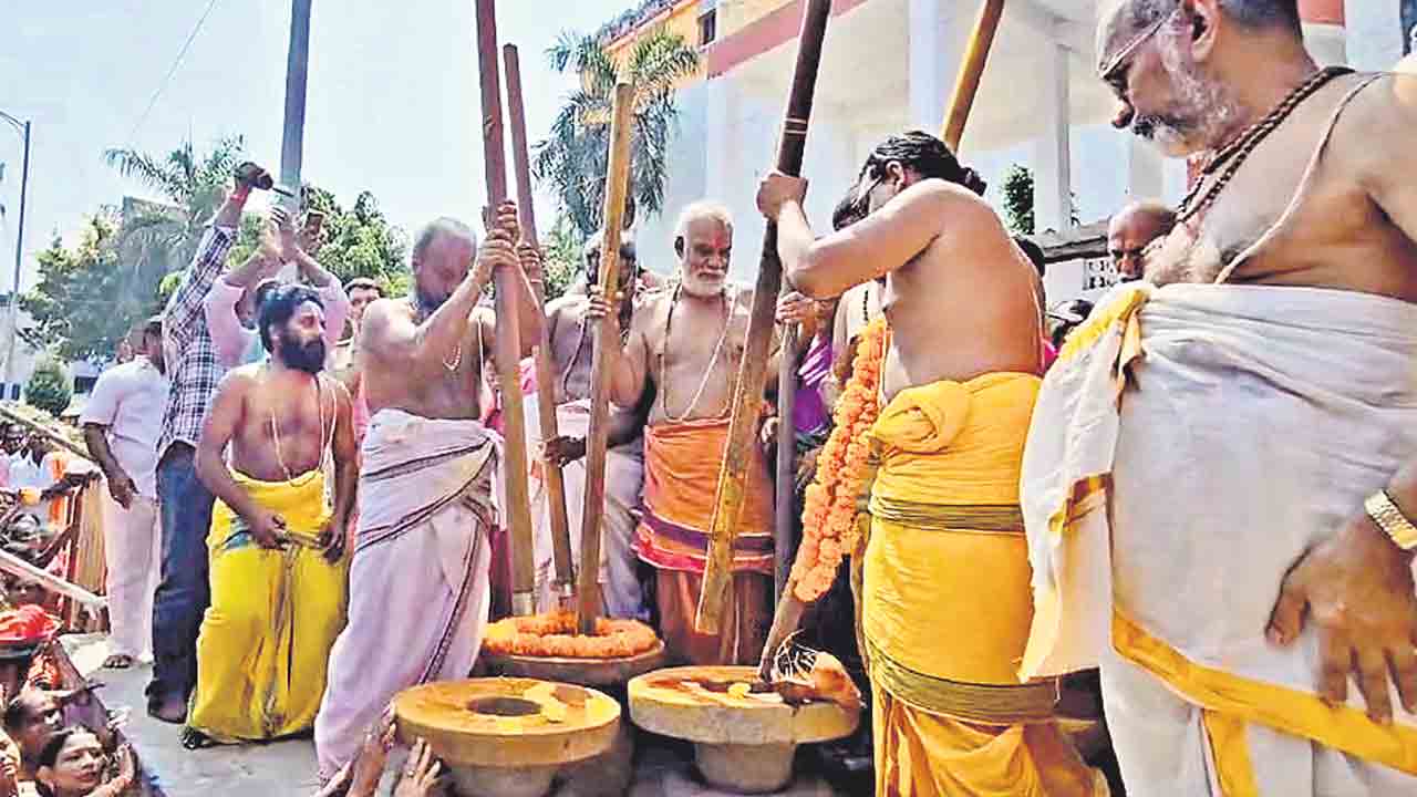 భద్రాద్రిలో నేత్రపర్వంగా వసంతోత్సవం