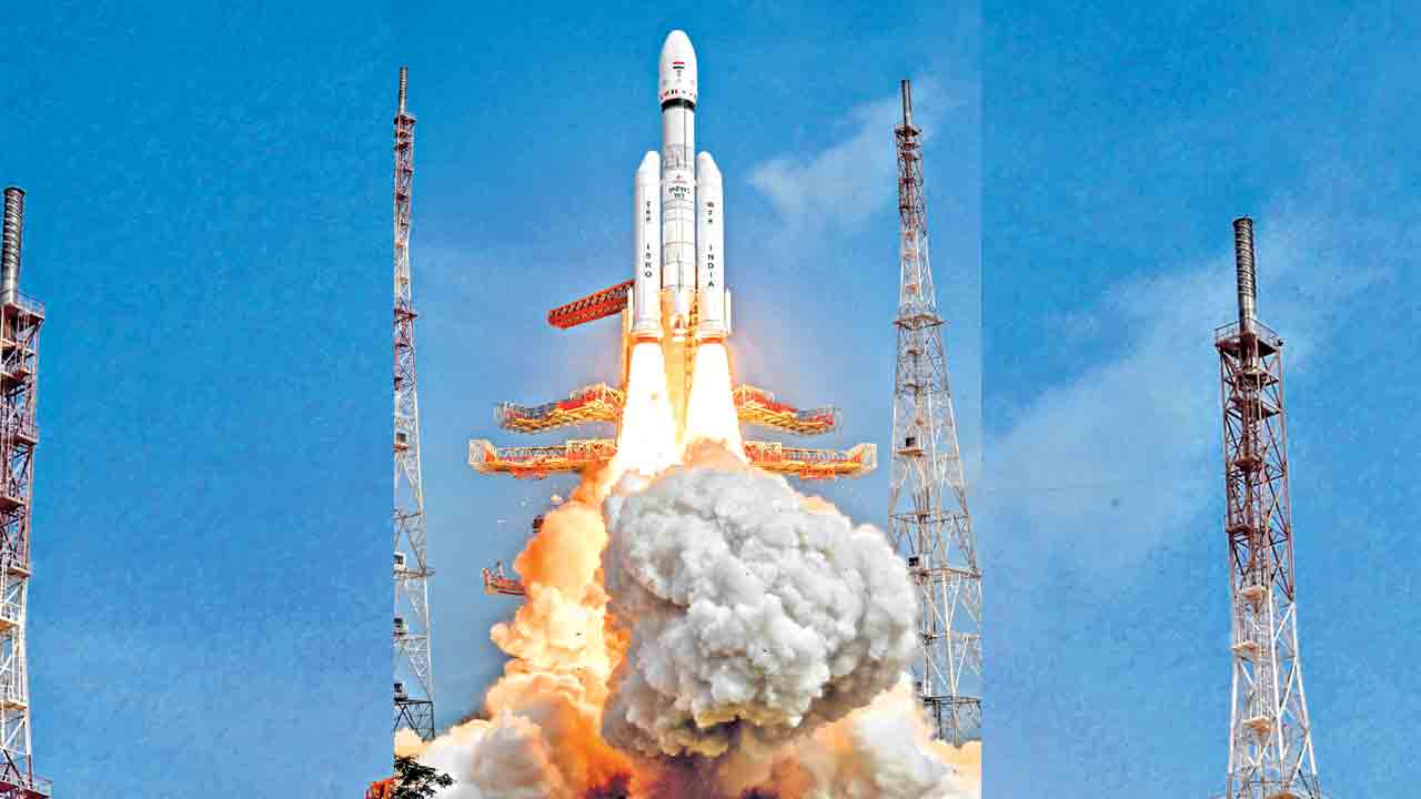 అంతరిక్ష యాత్రలు.. ‘స్పేస్‌ క్రాఫ్ట్‌’ సేవలు