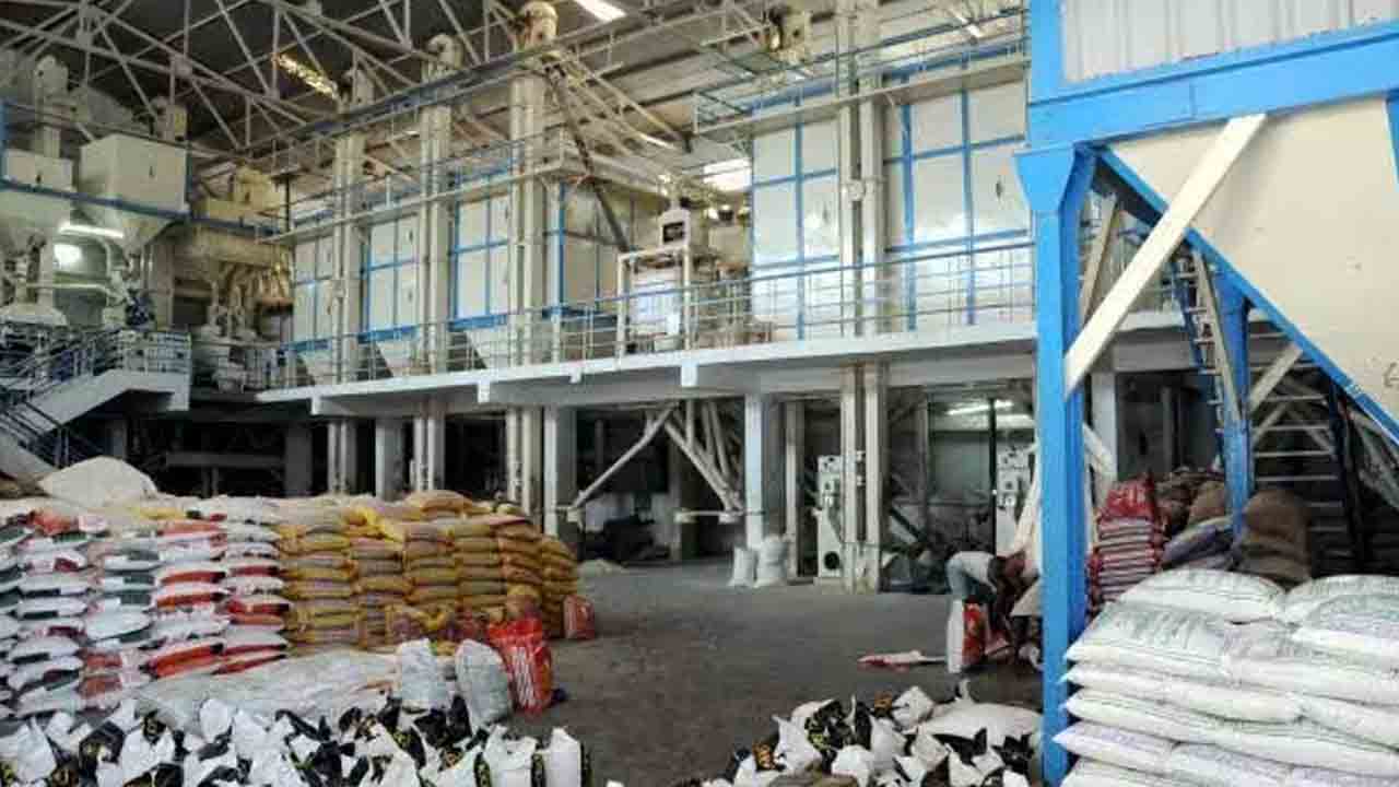 రైస్‌మిల్లులుపై కొరడా