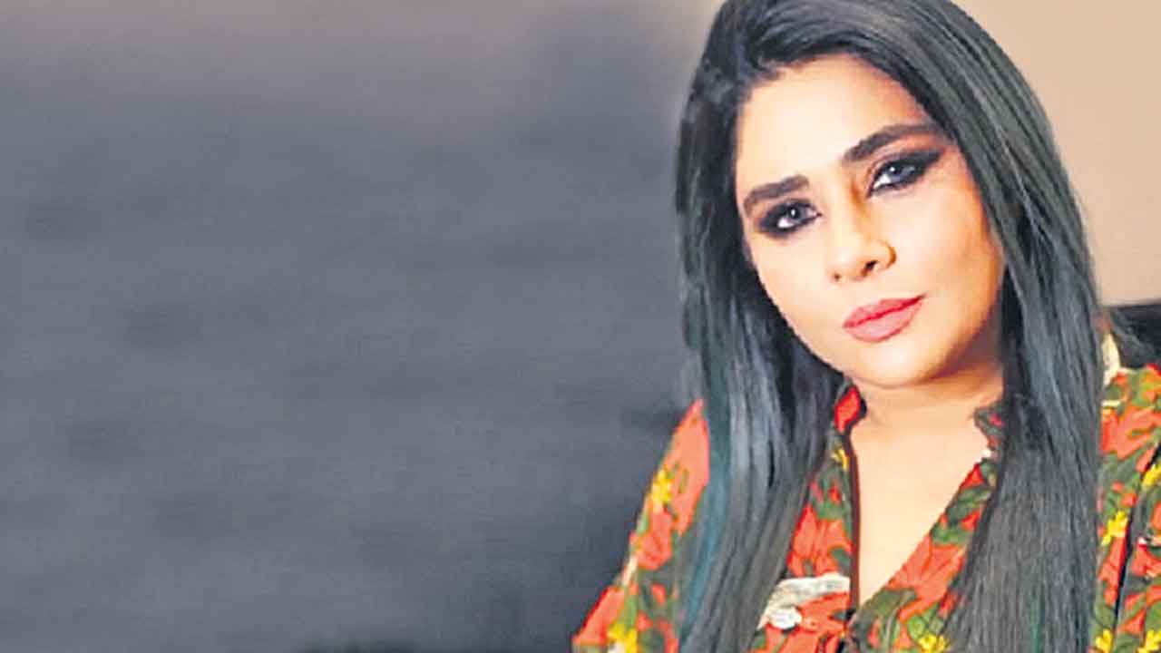 సమీనా.. బ్యూటీ హసీనా