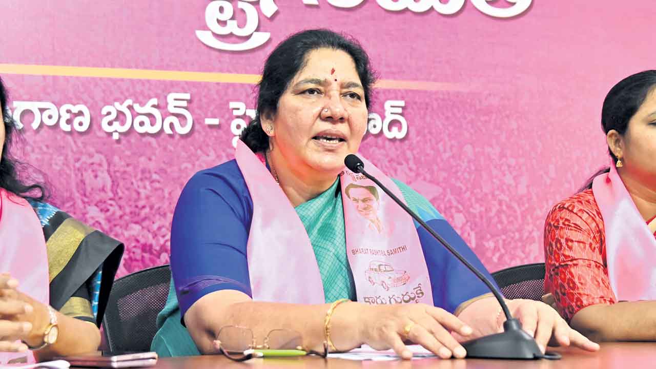 Satyavathi Rathod | కవితపై రాజకీయ కుట్ర